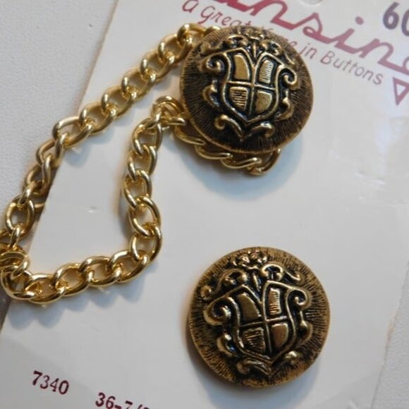 BGE Sewing Buttons Knight on Horse - Picture 3 of 4